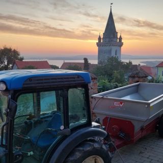 Vinobraní nevinobraní, my vám ty vína na degustace přivezeme i v tomto náročném období! Na začátku října třeba do Náchoda,...